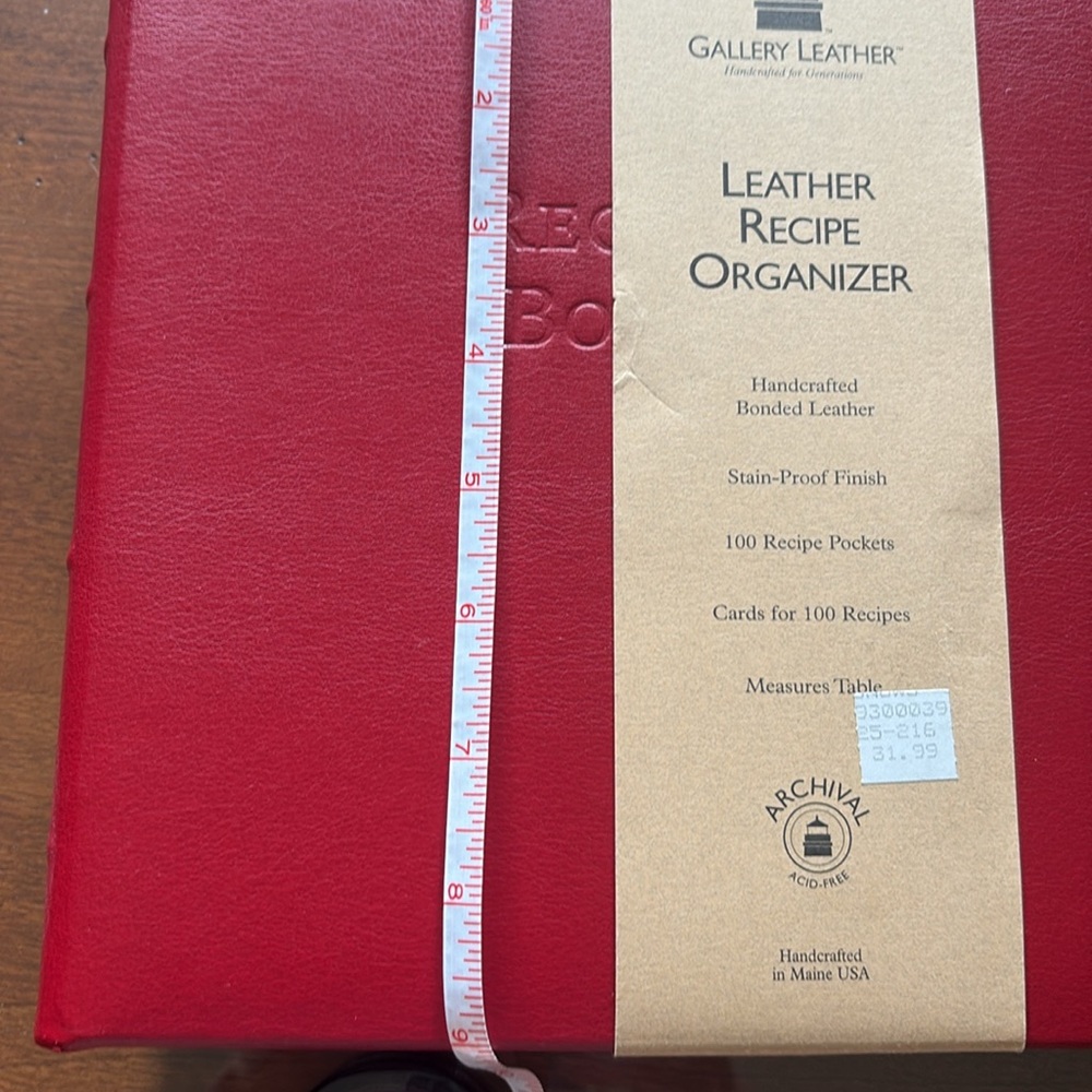 New -Gallery Leather Red Recipe Organizer - Picture 8 of 8